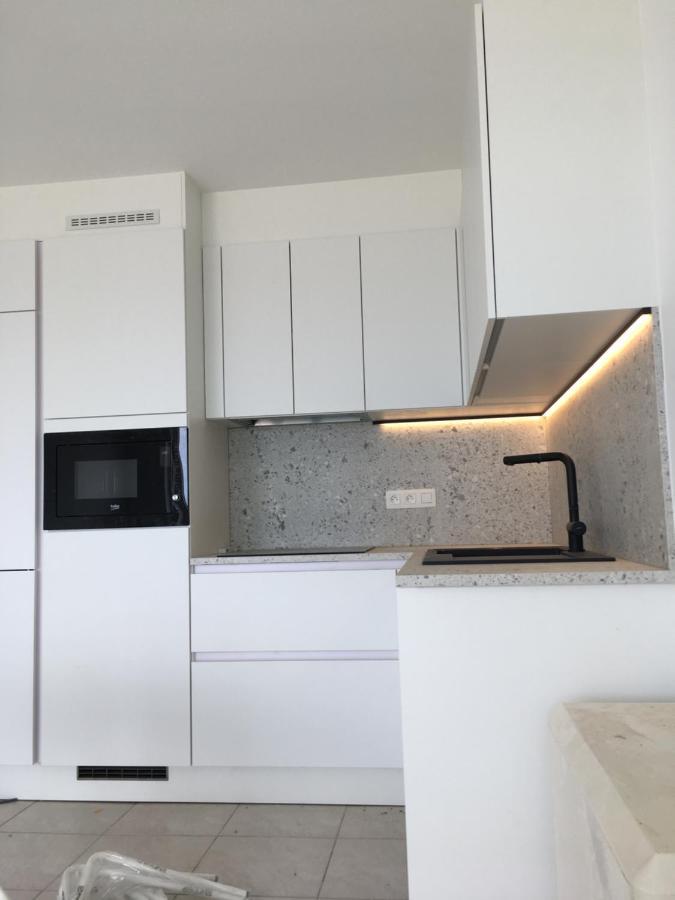 Studio 4 pers met Frontaal Zeezicht&privé zwembad Oostende Extérieur photo